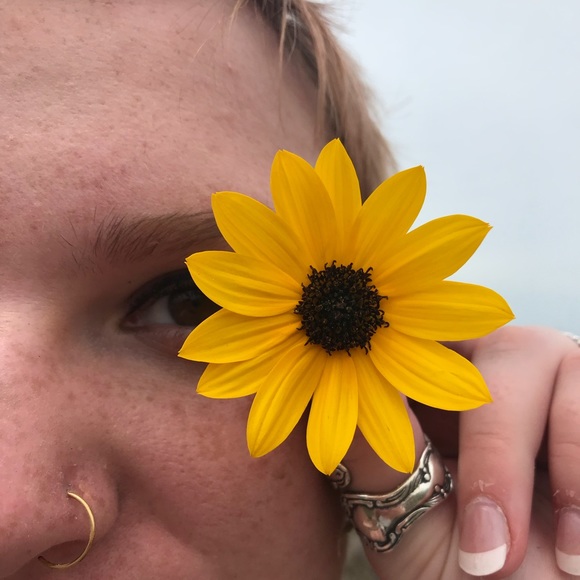 Meet your Posher, Emme - Picture 2 of 4